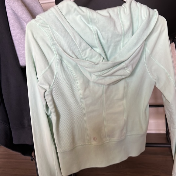 Lululemon jacket - Picture 2 of 3